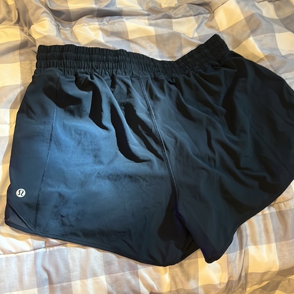 lululemon navy blue hotty hots - Picture 2 of 2